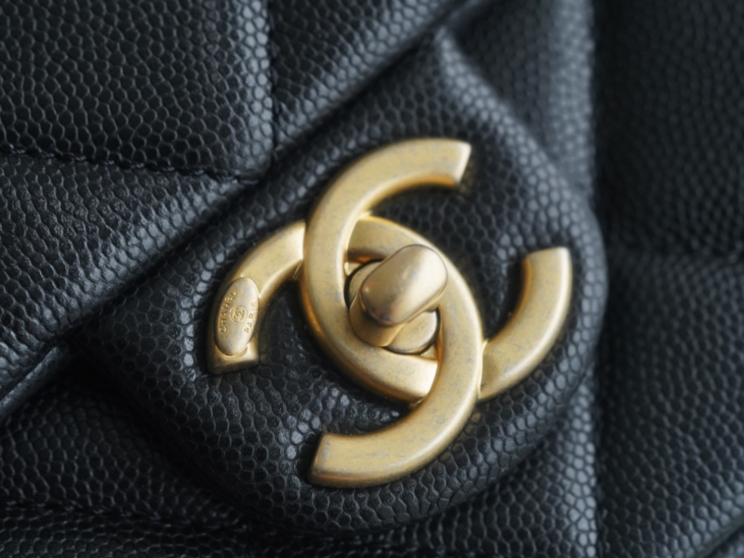 Chanel - CHANEL 22 - CHANEL 22 Leather Chain Flap Bag - Image 8