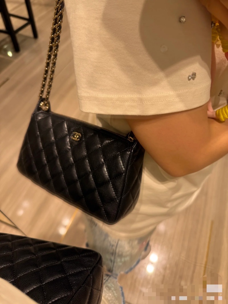 Chanel - Wallet - Image 4