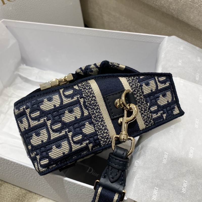 Dior - Oblique - Small Oblique Lock Messenger Bag - Image 5