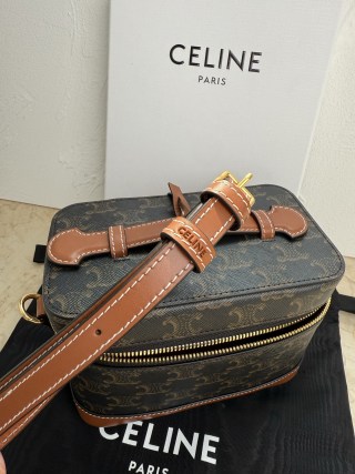 Celine - Triomphe - Image 7