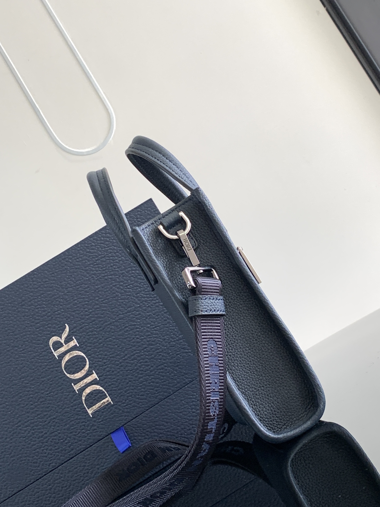 Dior - Safari - Image 2