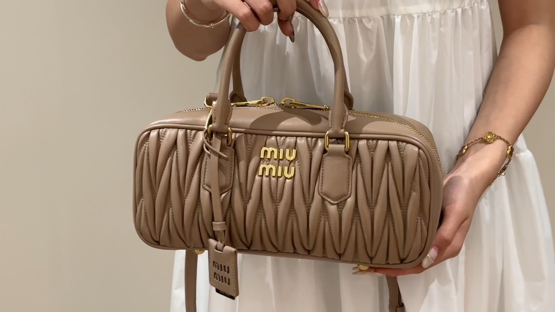 Miu Miu - Matelassé Leather Shoulder Bag - Image 7
