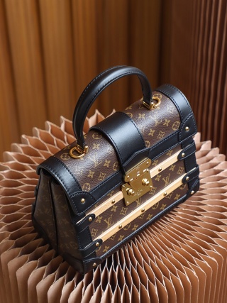 Louis Vuitton - Trianon - Trianon Bag - Image 6