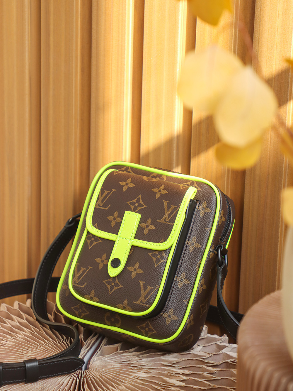 Louis Vuitton - Christopher - Christopher Camera Bag - Image 8