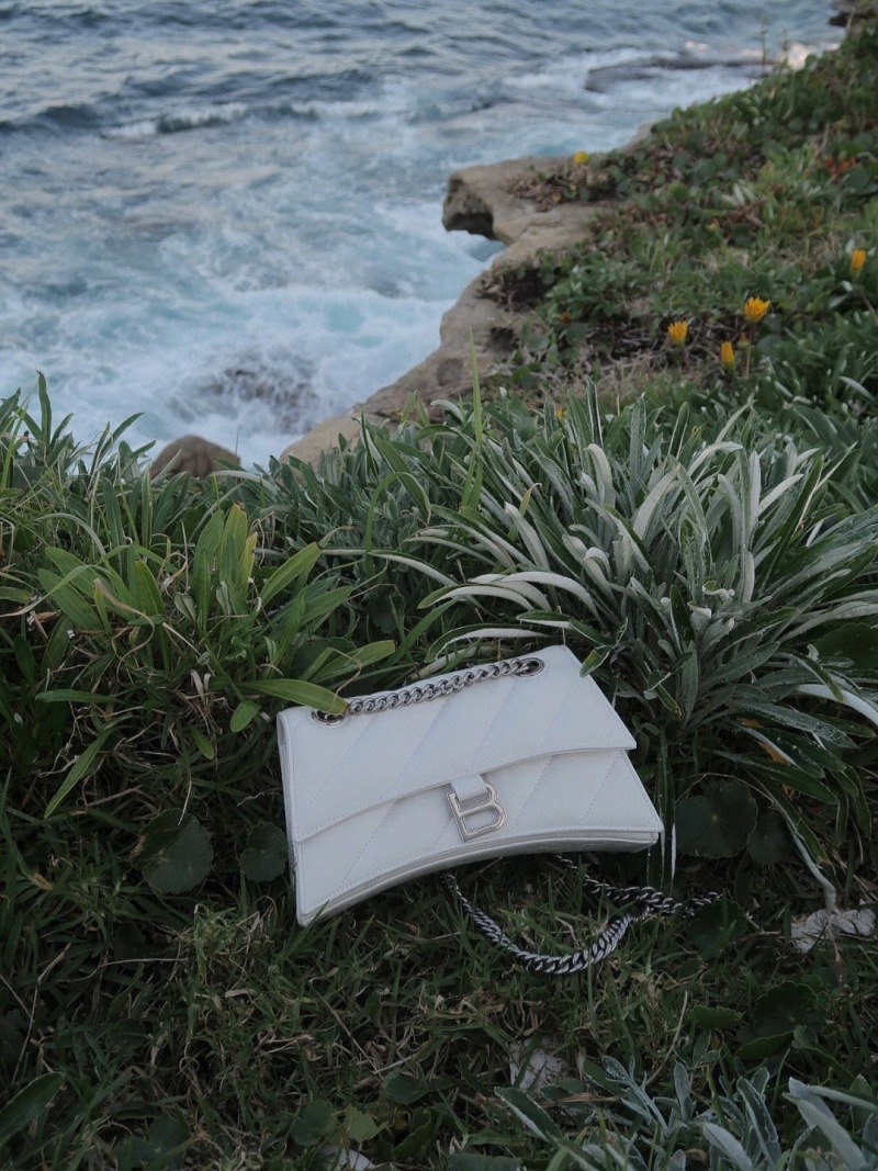 Balenciaga - Hourglass Wallet on Chain - Image 3