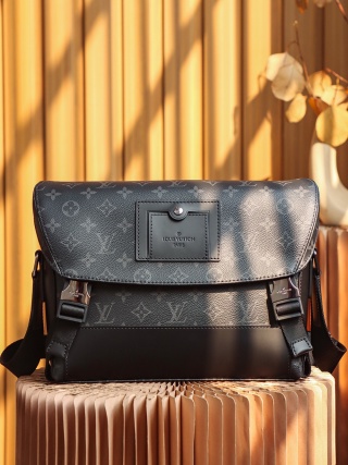 Louis Vuitton - Voyager - Voyager Bag - Image 8