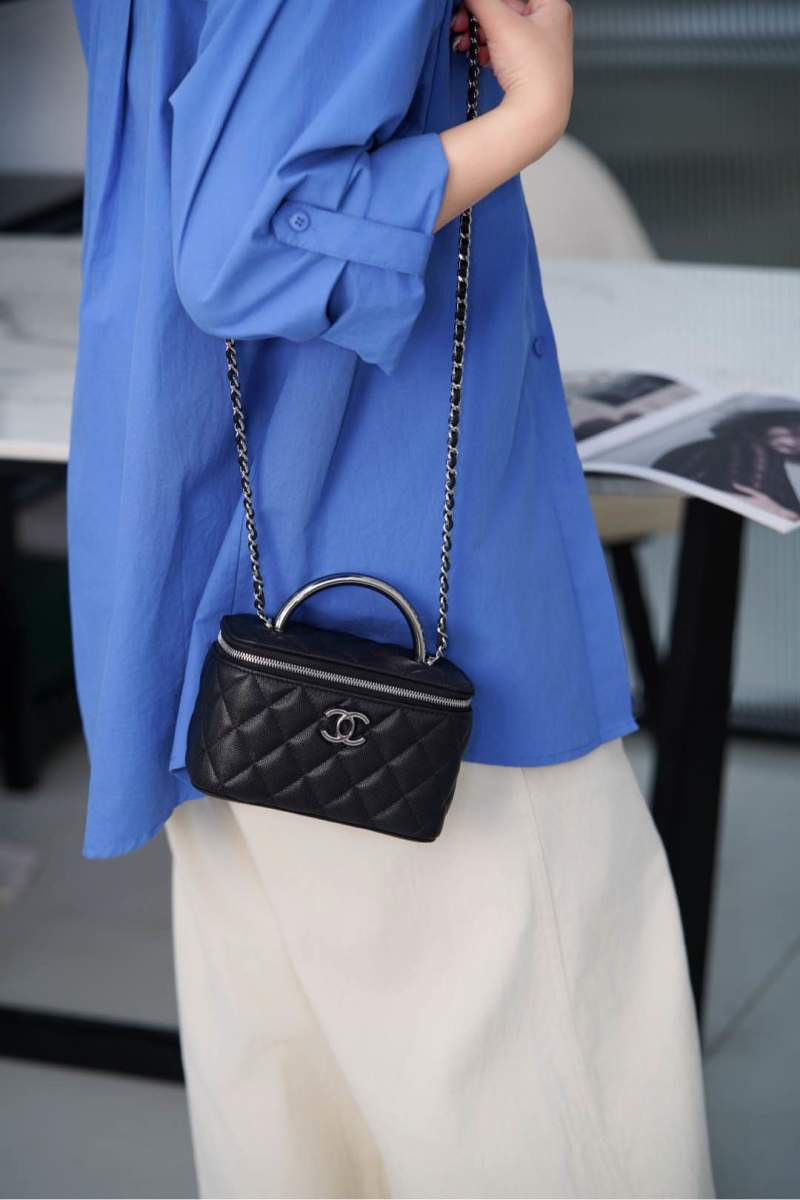 Chanel - Box Bag - Image 4
