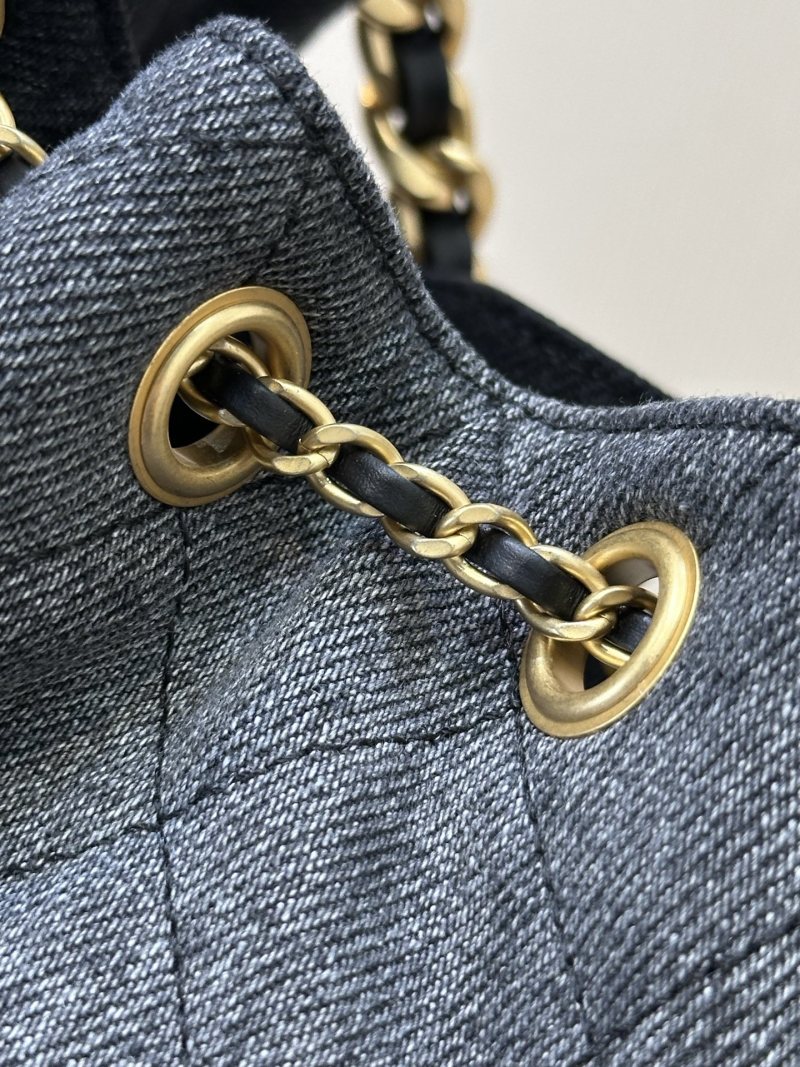 Chanel - Chanel 19 - Image 8