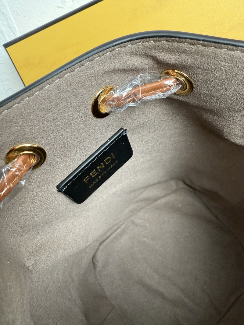 Fendi - Mon Trésor - Image 8