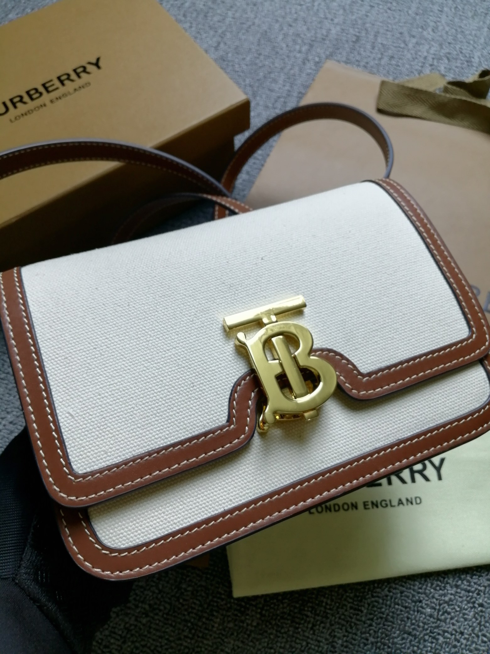 Burberry - TB Lock Bag - Crossbody Bag - Image 3