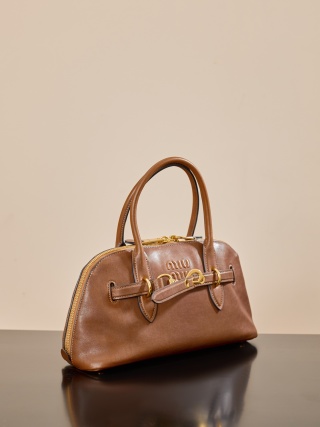 Miu Miu - Aventure - Image 4